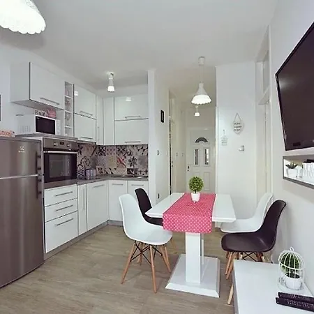Daire Golden View Penthouse With Jacuzzi